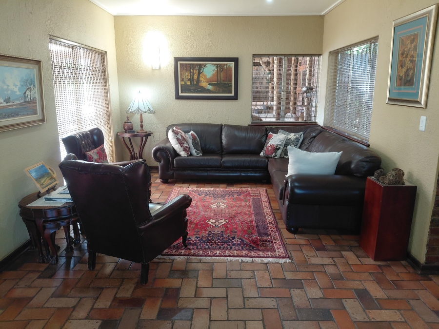 5 Bedroom Property for Sale in Vanes Estate Eastern Cape
